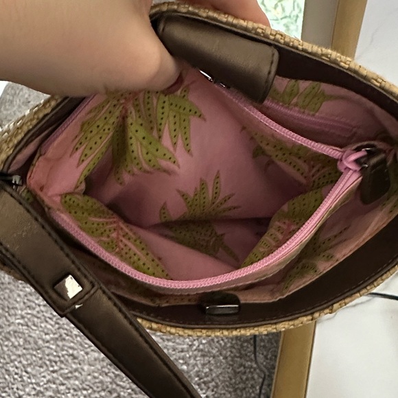 Liz Claiborne Woven Straw Shoulder Bag - Picture 11 of 15
